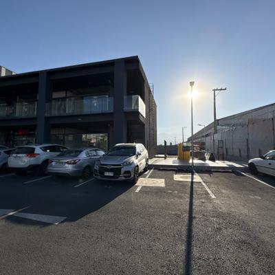 Local 15 · 73 m² · Terraza 31 m² · 4 Estacionamientos · Rancagua