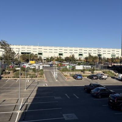 Local 16 · 86 m² · Segundo Piso · 2 Estacionamientos · Rancagua