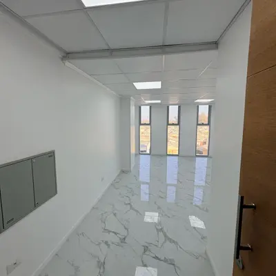 Oficina 405 · 25 m² · Habilitada · Frente Hospital Talagante · Talagante